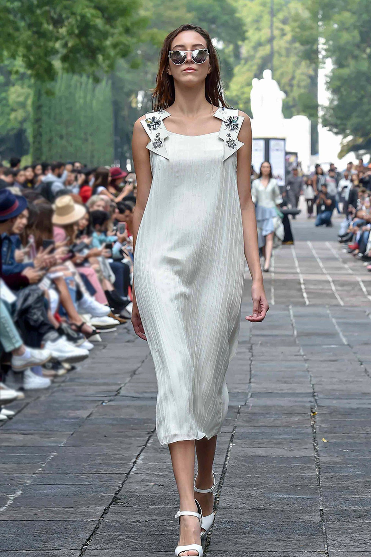 Linear dress with Hichol beads and gems