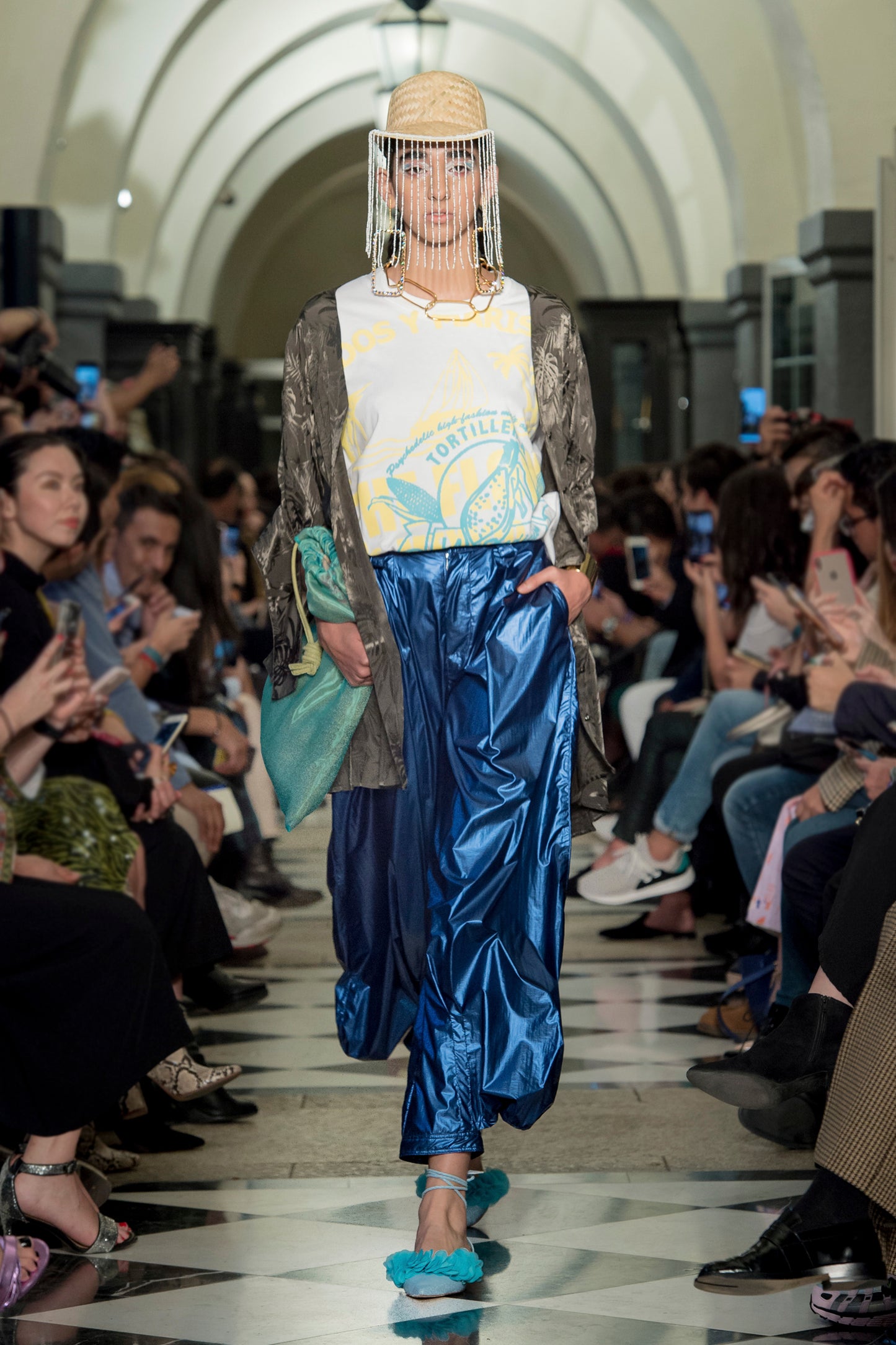 'SC003' Metallic volume pants